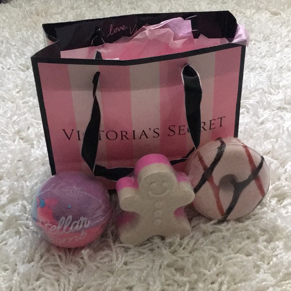 Bath bombs
